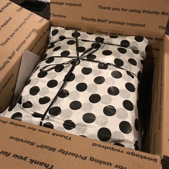 How @mermaidepiphany delivers with love and care! - Picture 2 of 2